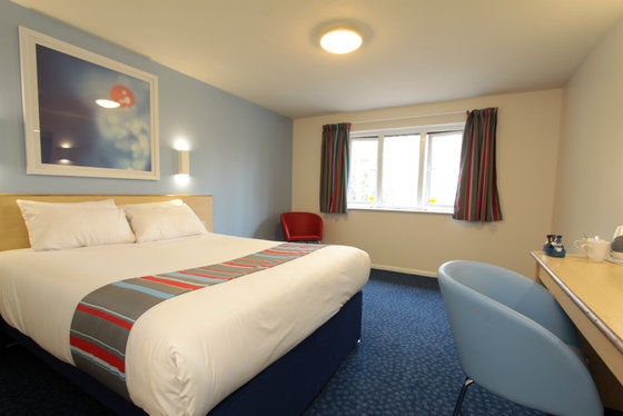 Travelodge Ели Стая снимка