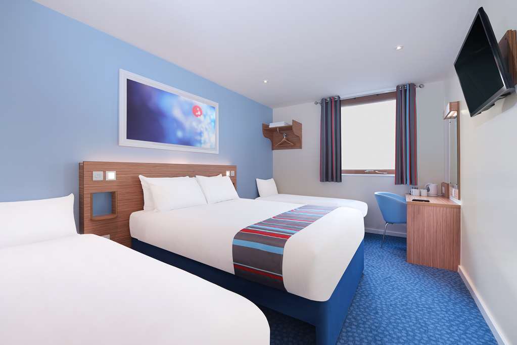 Travelodge Ели Стая снимка